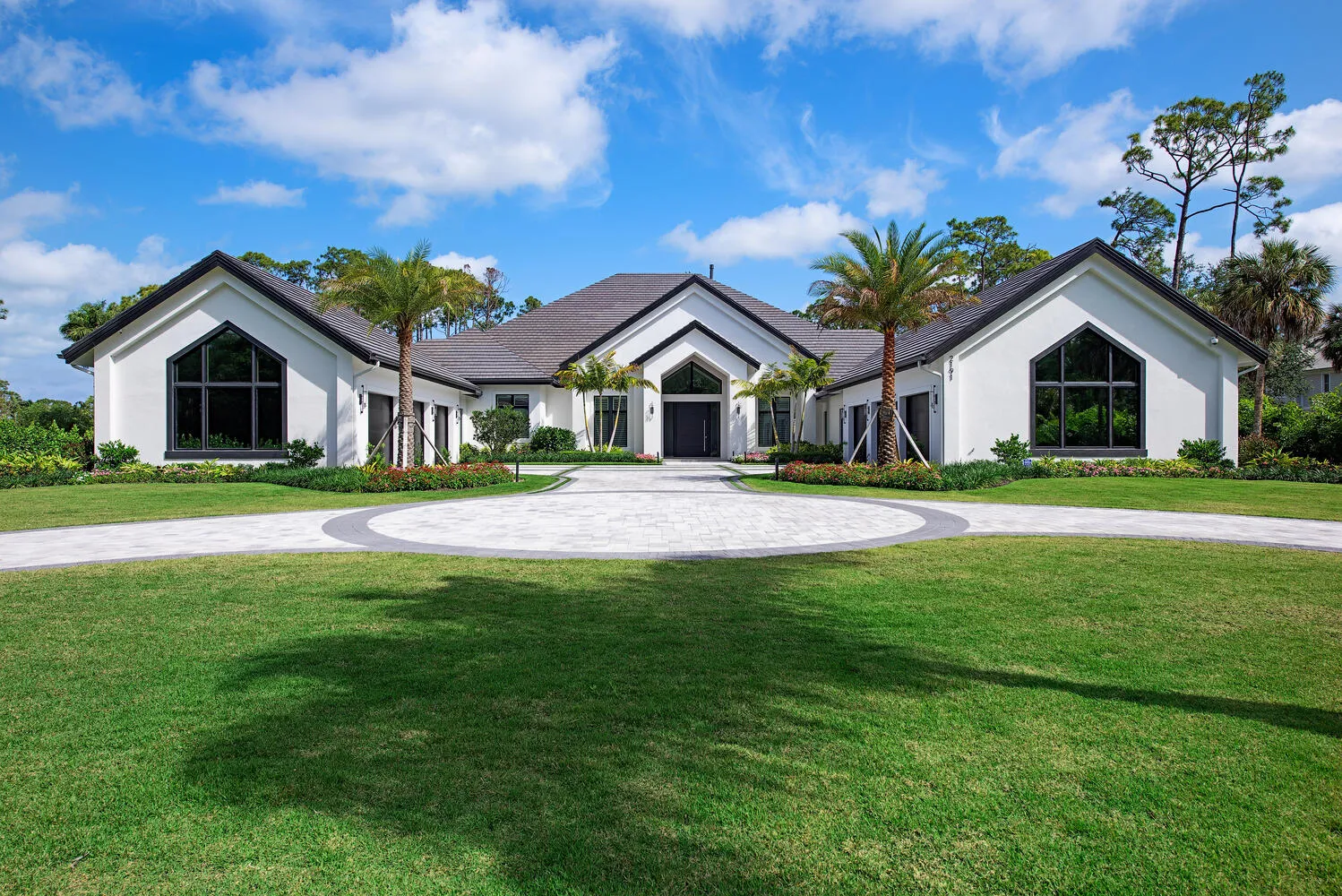 Coach House Lane Residence III: exterior front