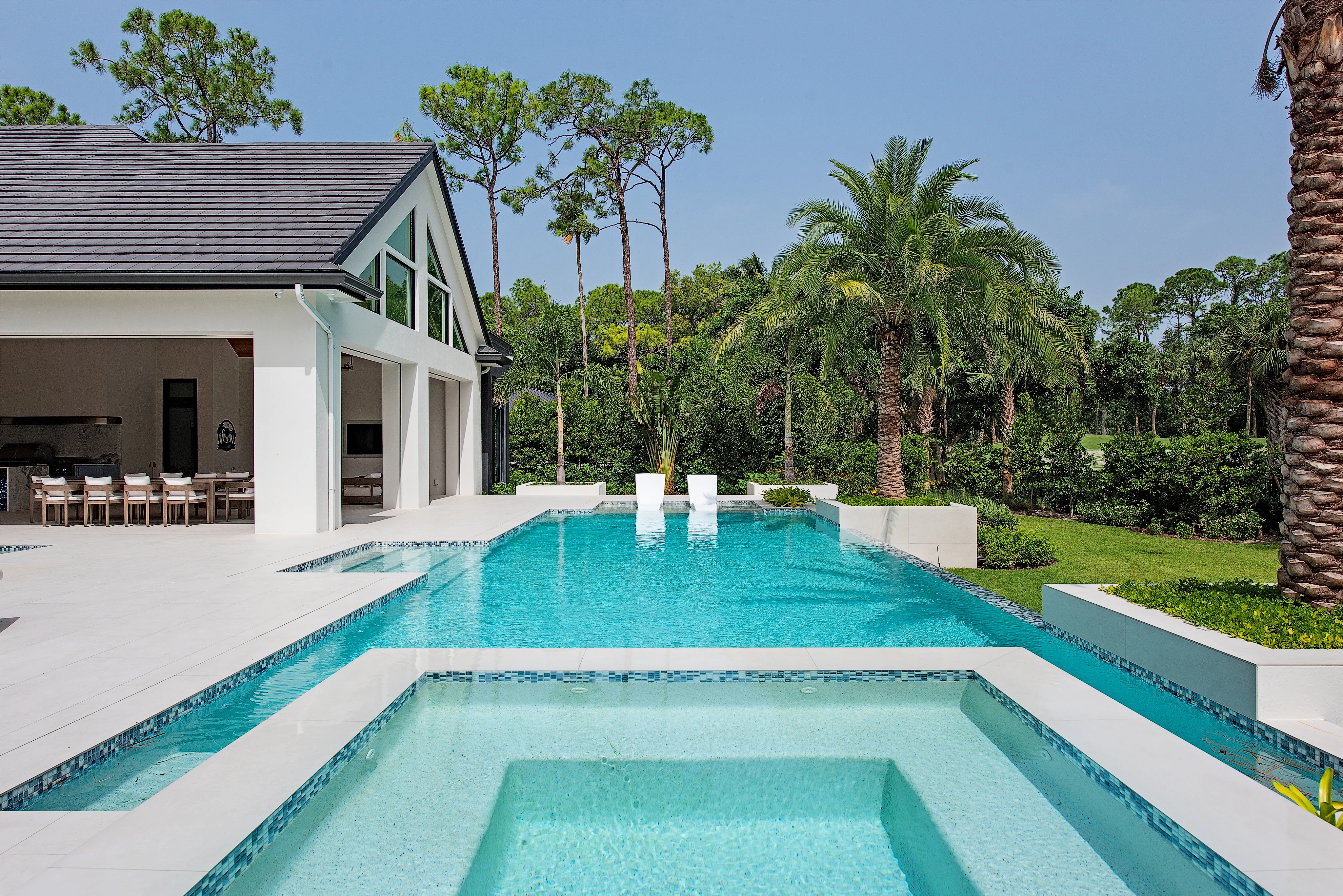 Grey Oaks Residence II: pool