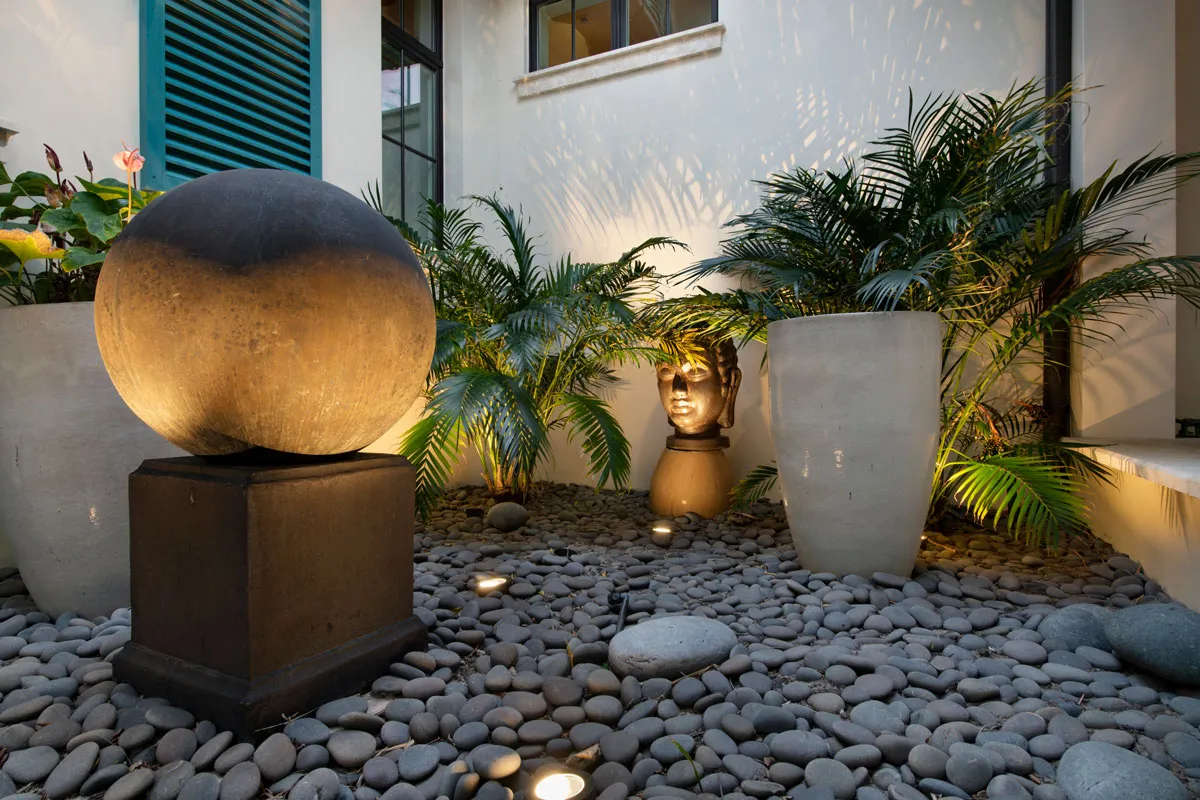Port Royal Residence I: garden detail night