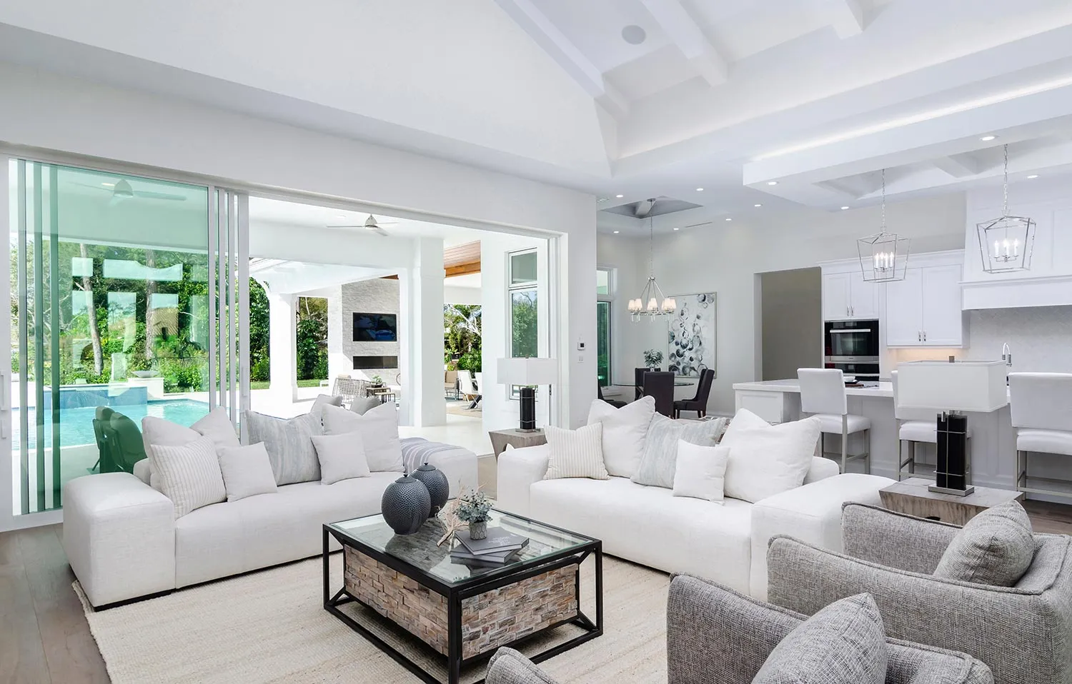 Pine Ridge Estates Residence IV: living room two