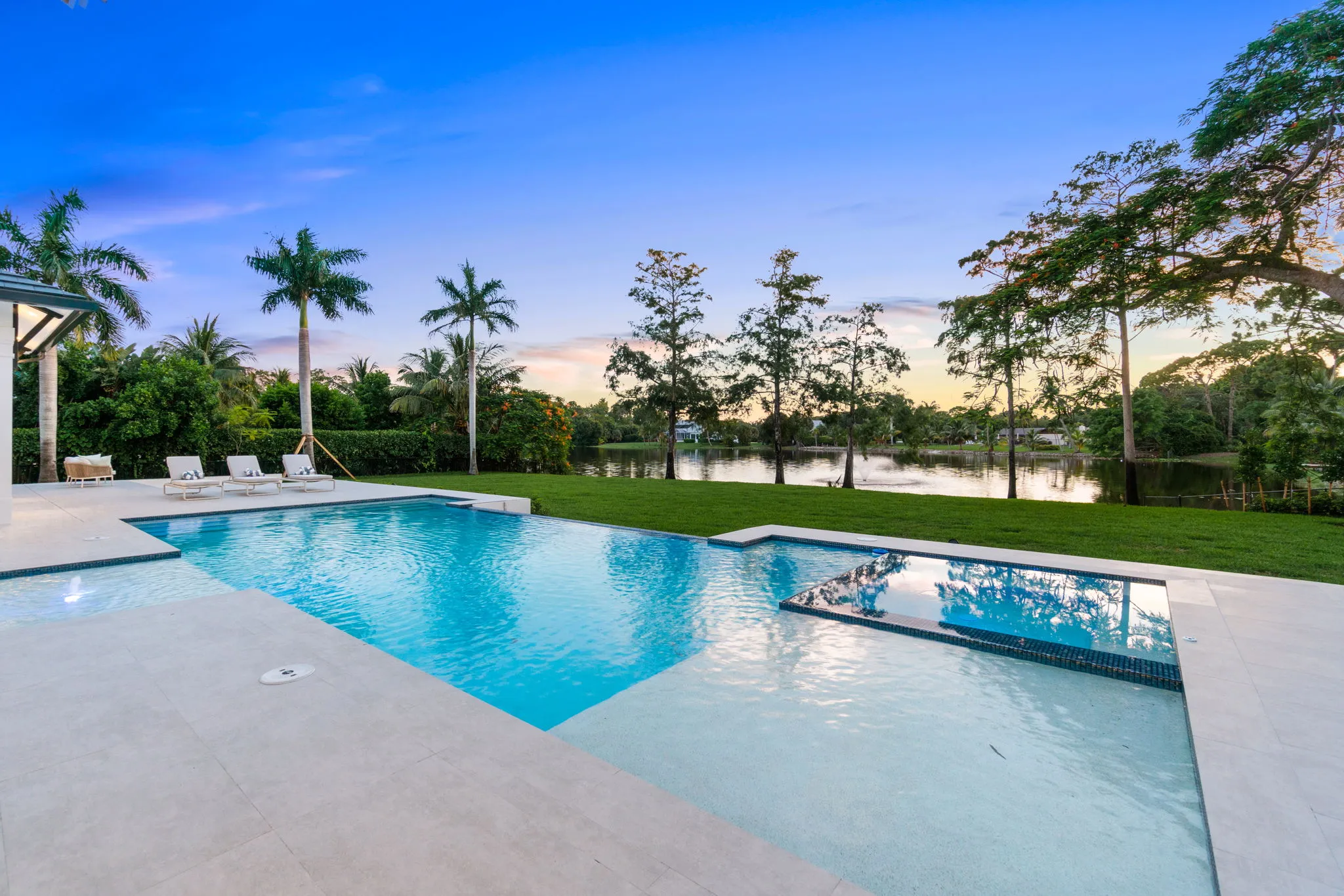 Pine Ridge Estates Residence III: pool sunset