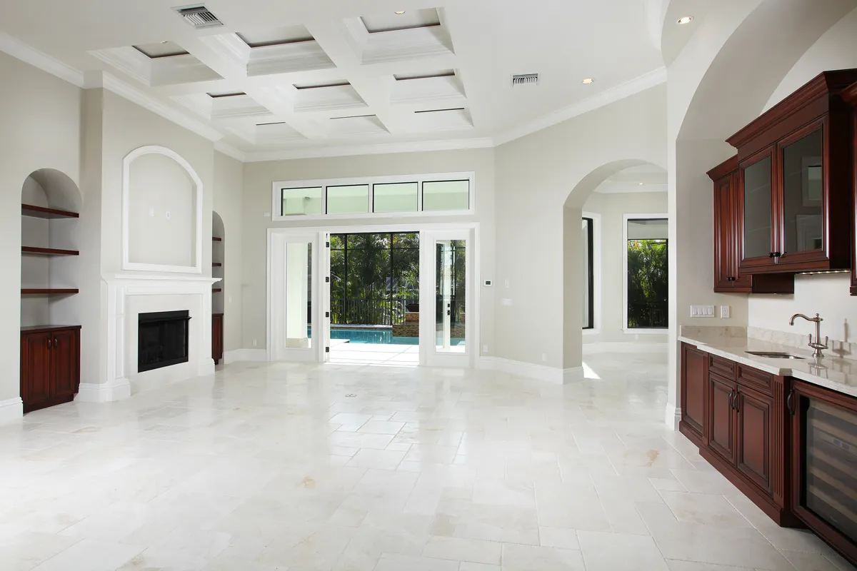 Park Shore Residence III: living room