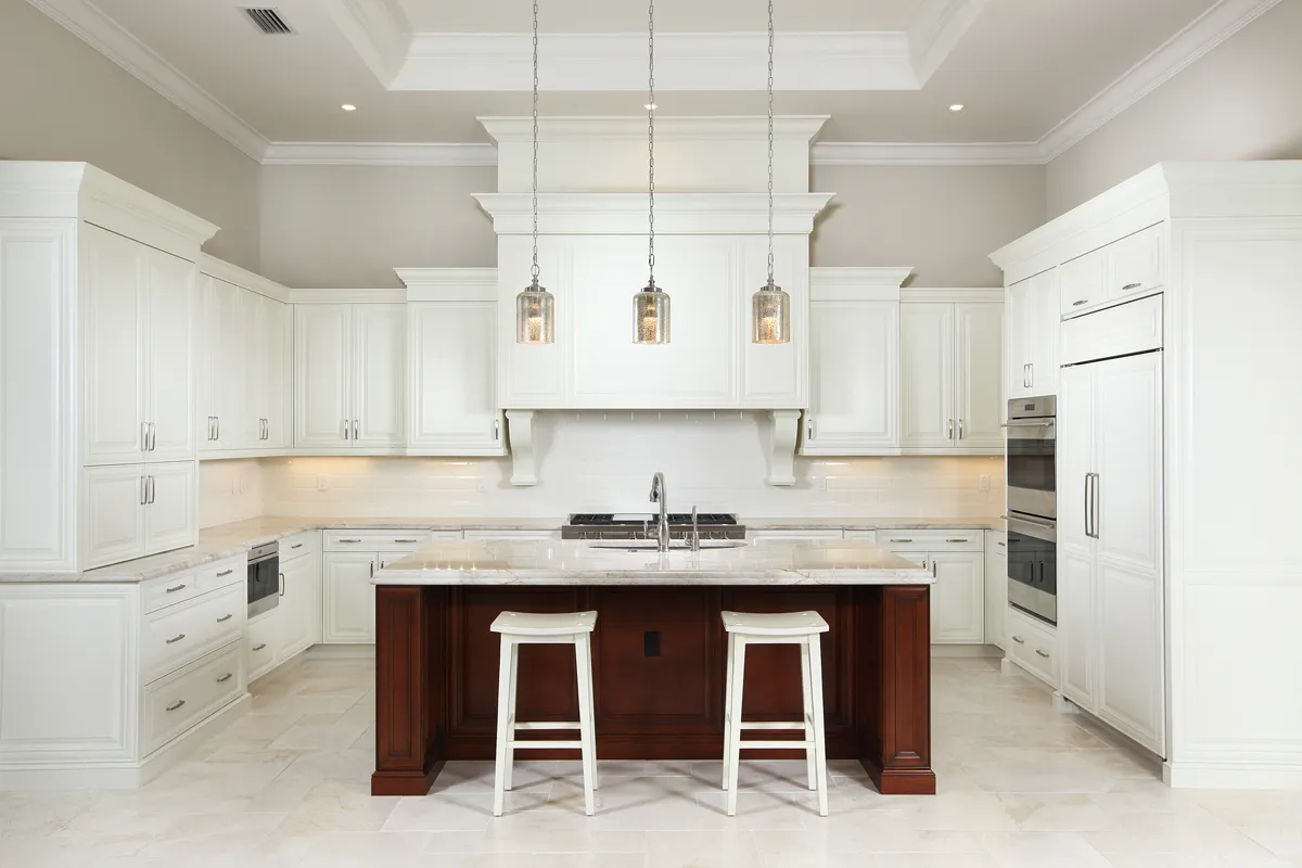 Park Shore Residence III: kitchen