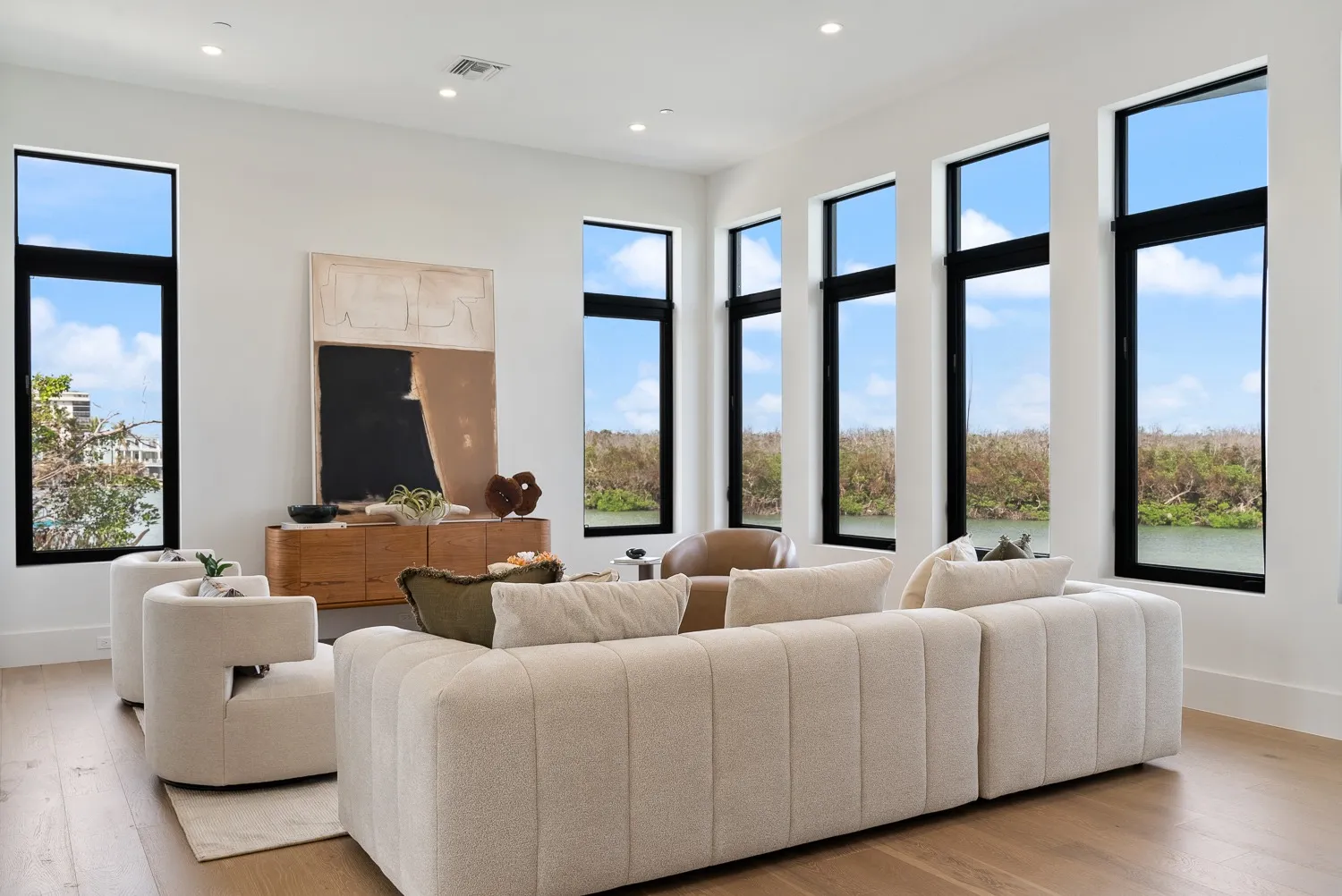 Bonita Beach Residence: great room