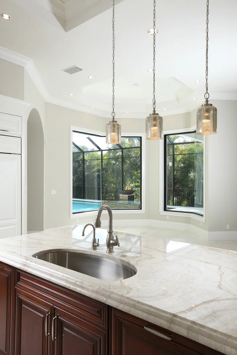 Park Shore Residence III: kitchen detail