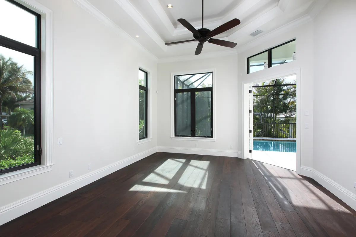 Park Shore Residence III: primary bedroom