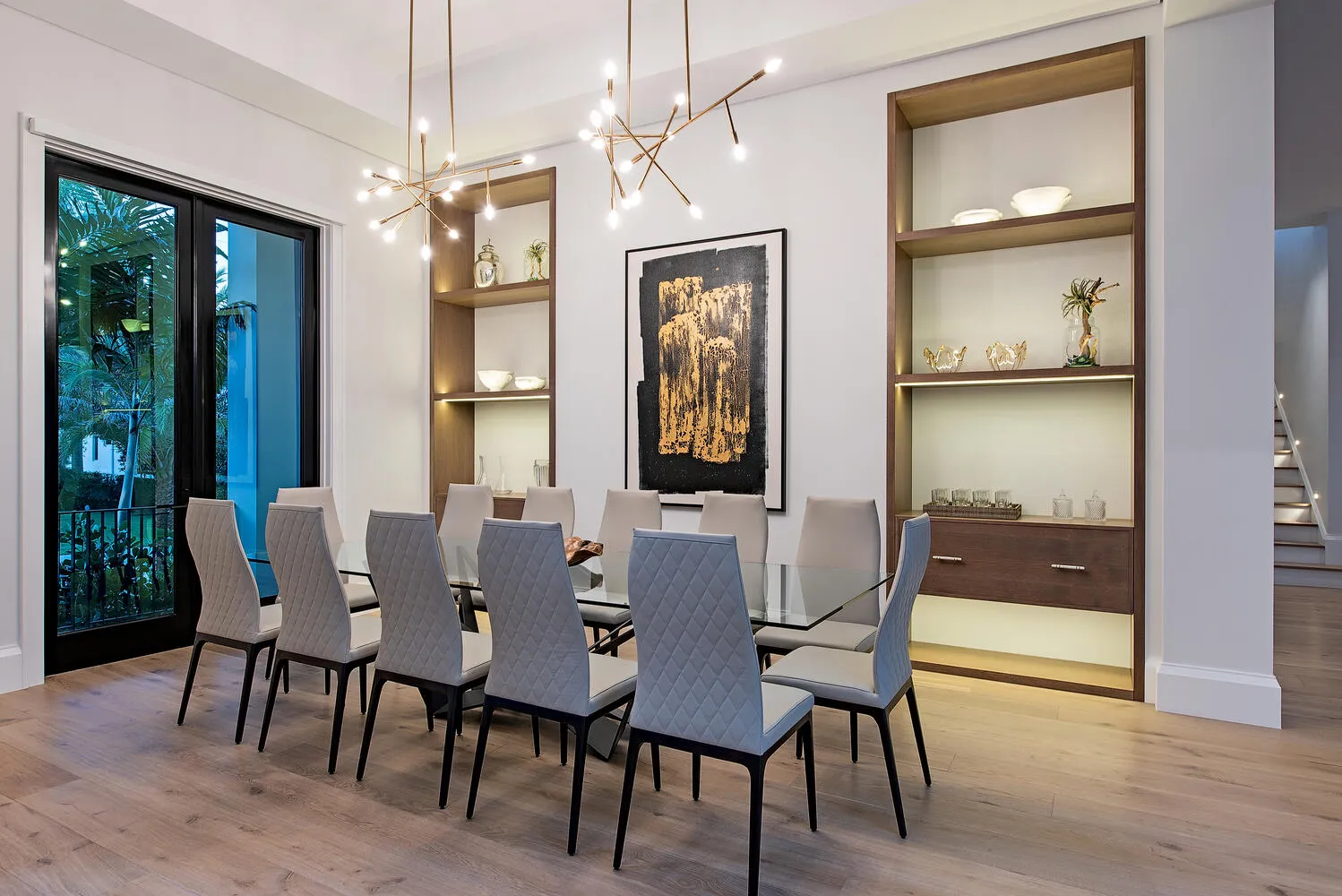 Aqualane Shores Residence: dining night