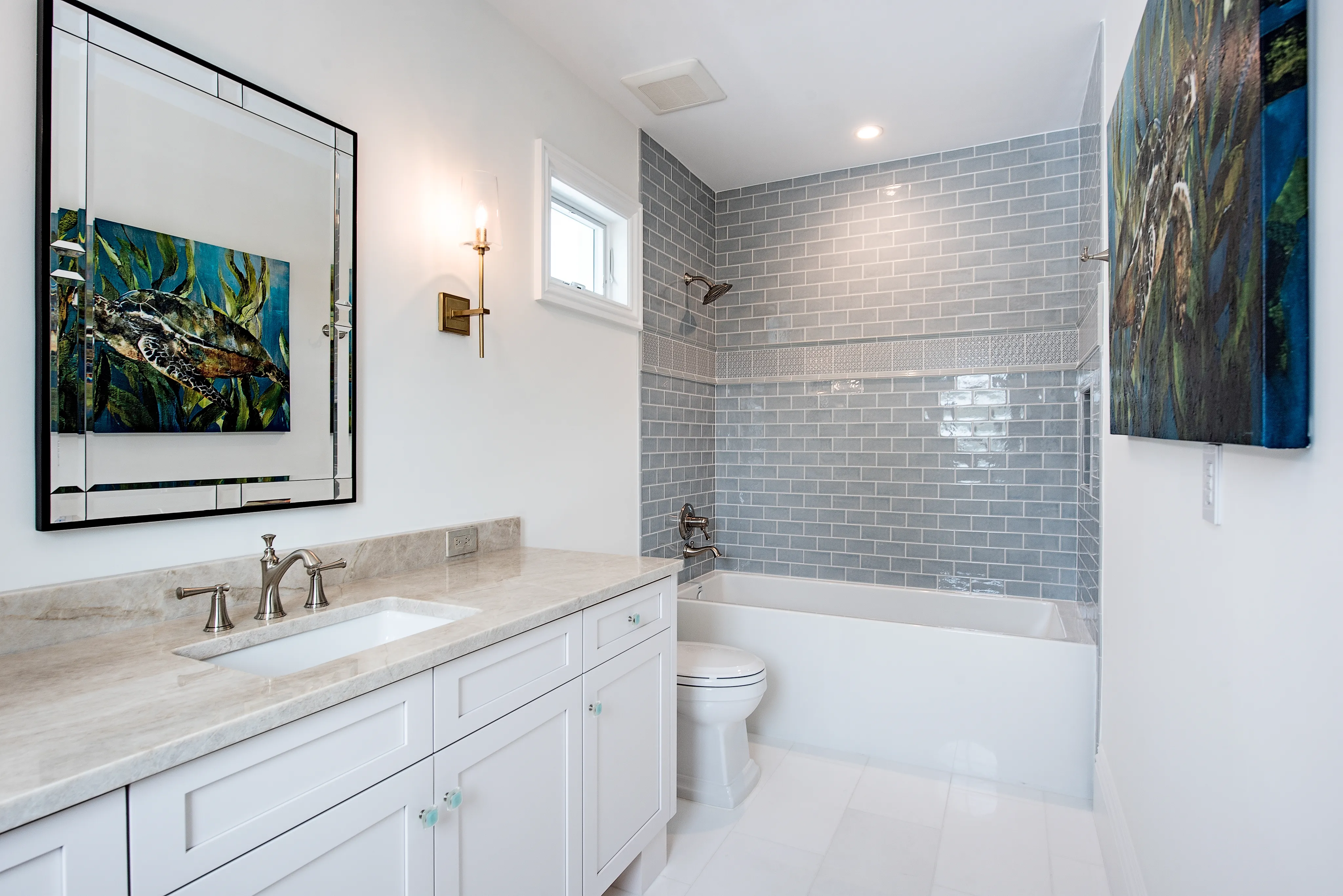 Port Royal Residence II: guest bath three