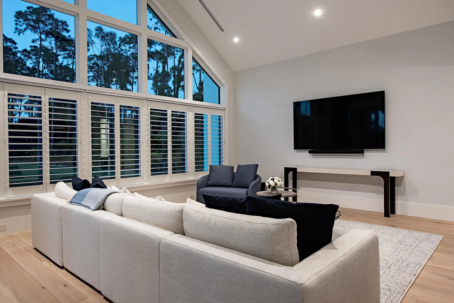 Coach House Lane Residence III: primary sitting room