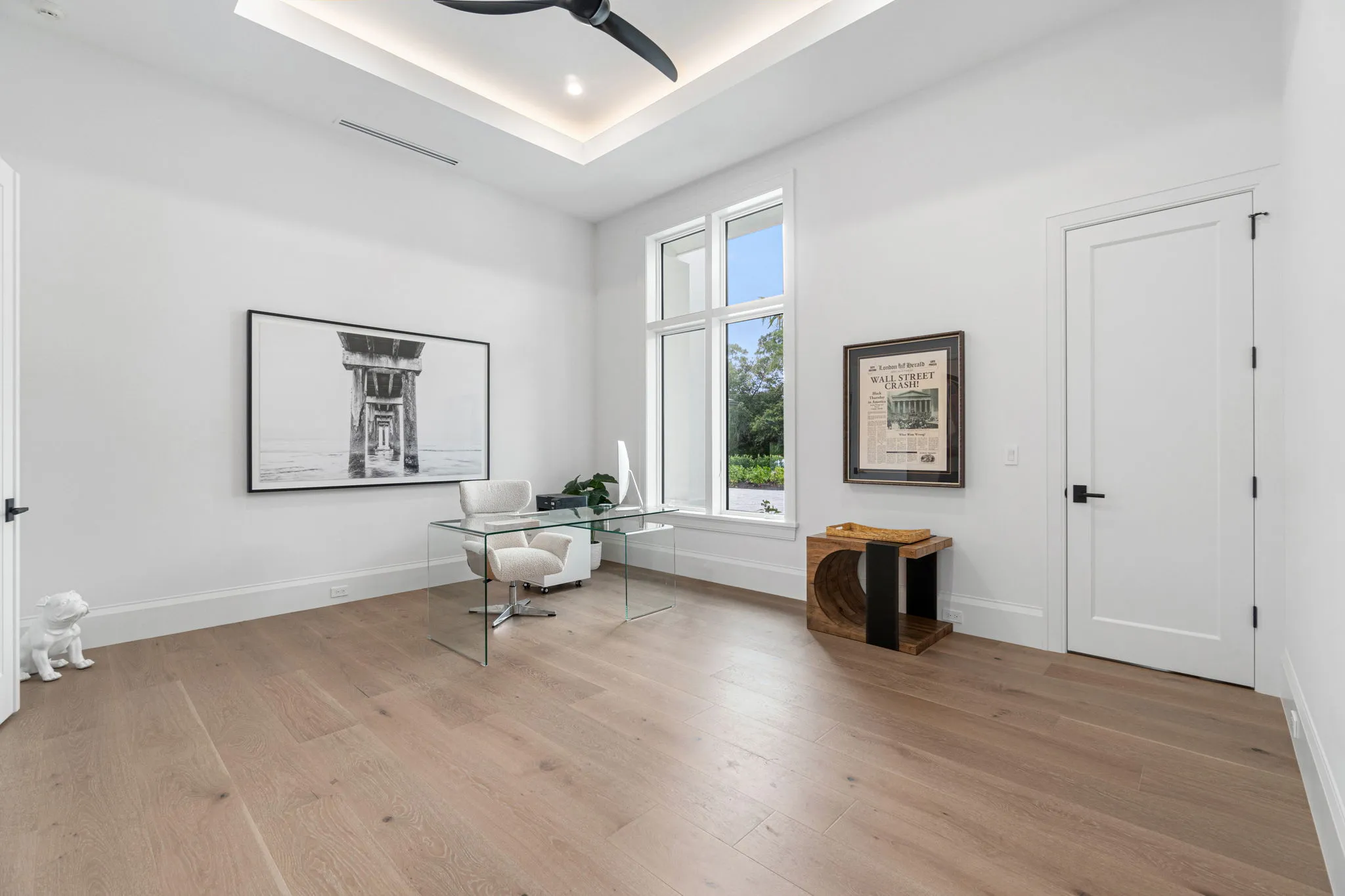 Pine Ridge Estates Residence III: office