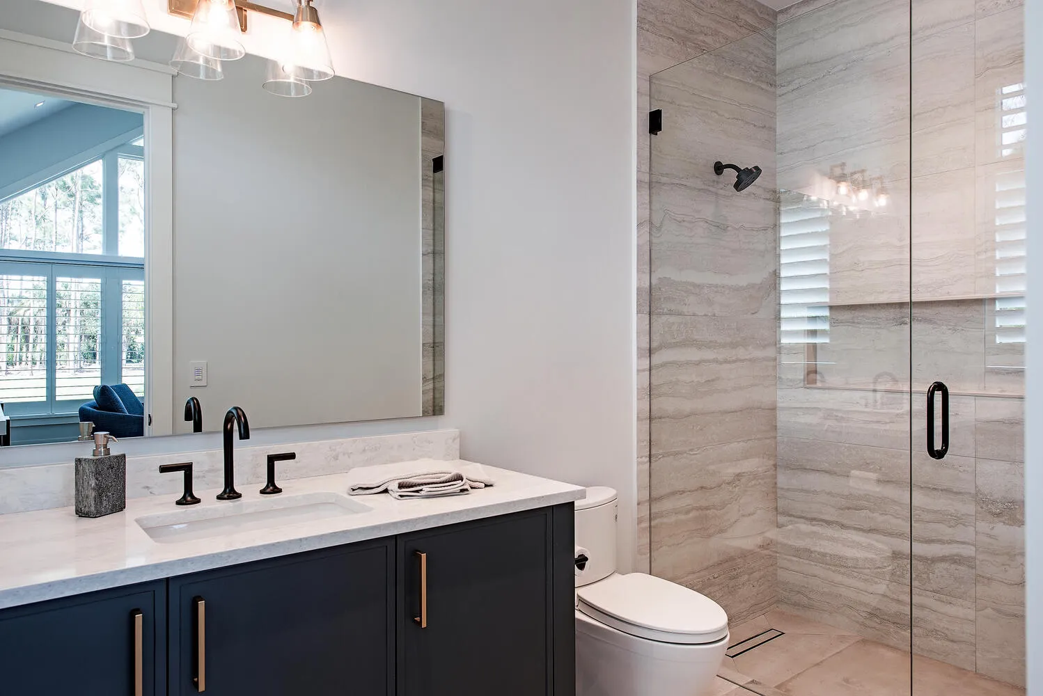 Coach House Lane Residence III: guest bath two