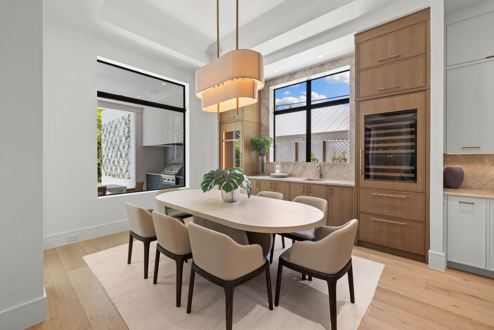 104 web or mls 079A8883 850 10th Street N.