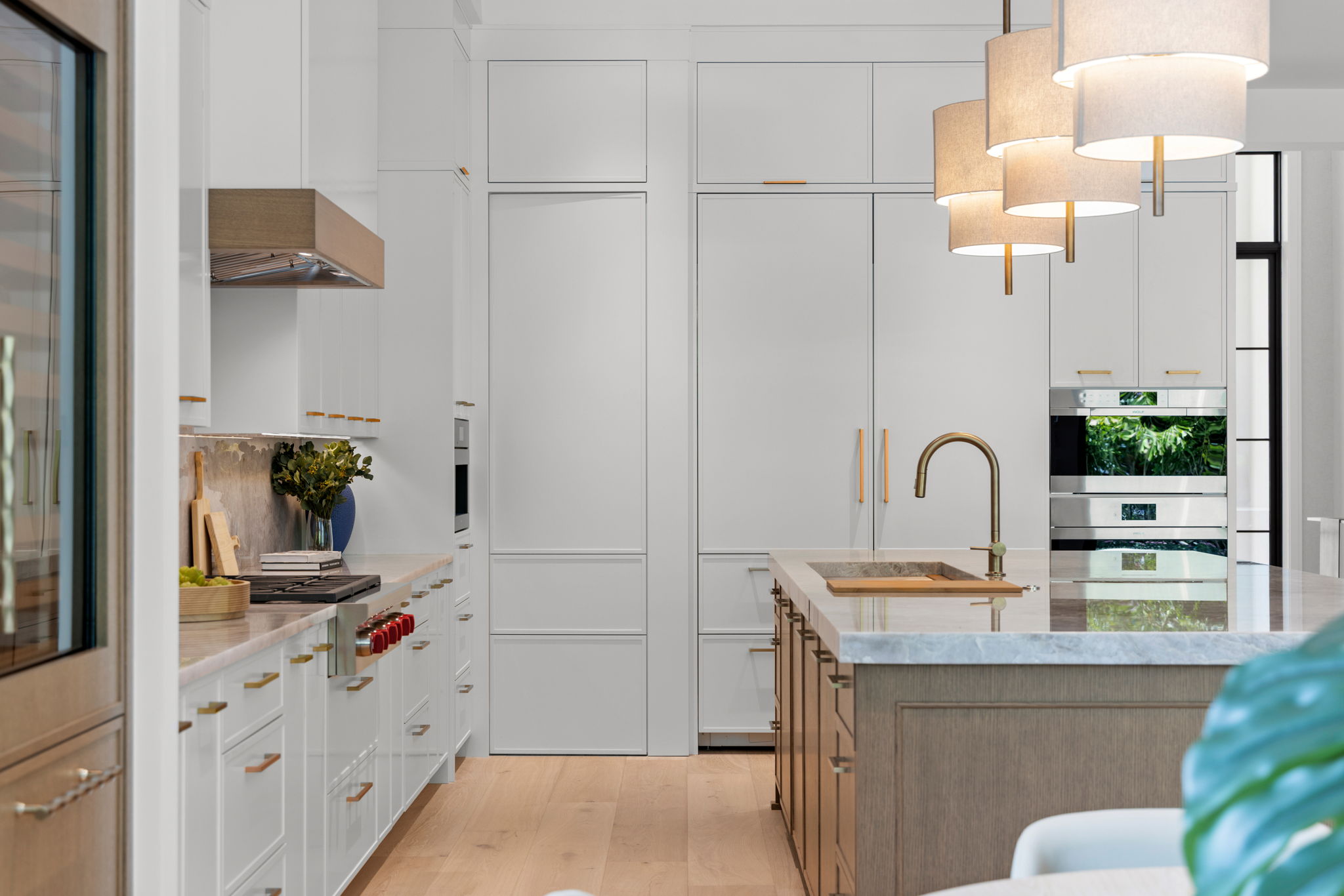 11 web or mls 079A8998 850 10th Street N.