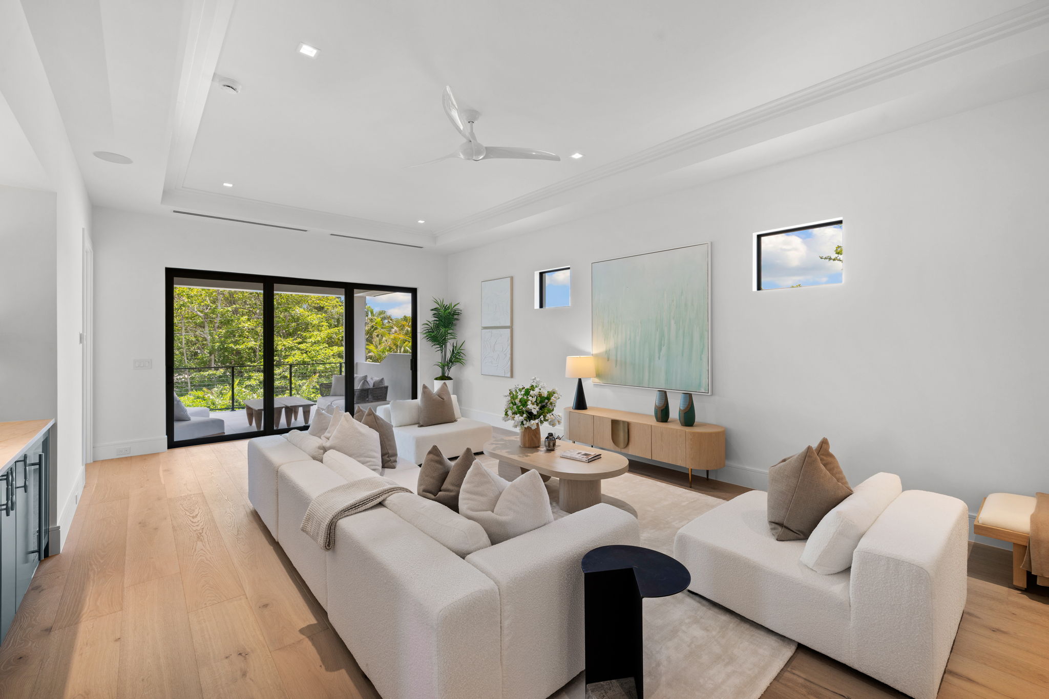 118 web or mls 079A8623 850 10th Street N.