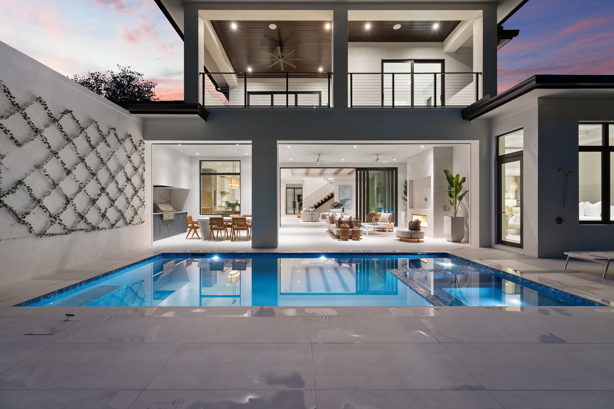 137 web or mls 079A9234 850 10th Street N.