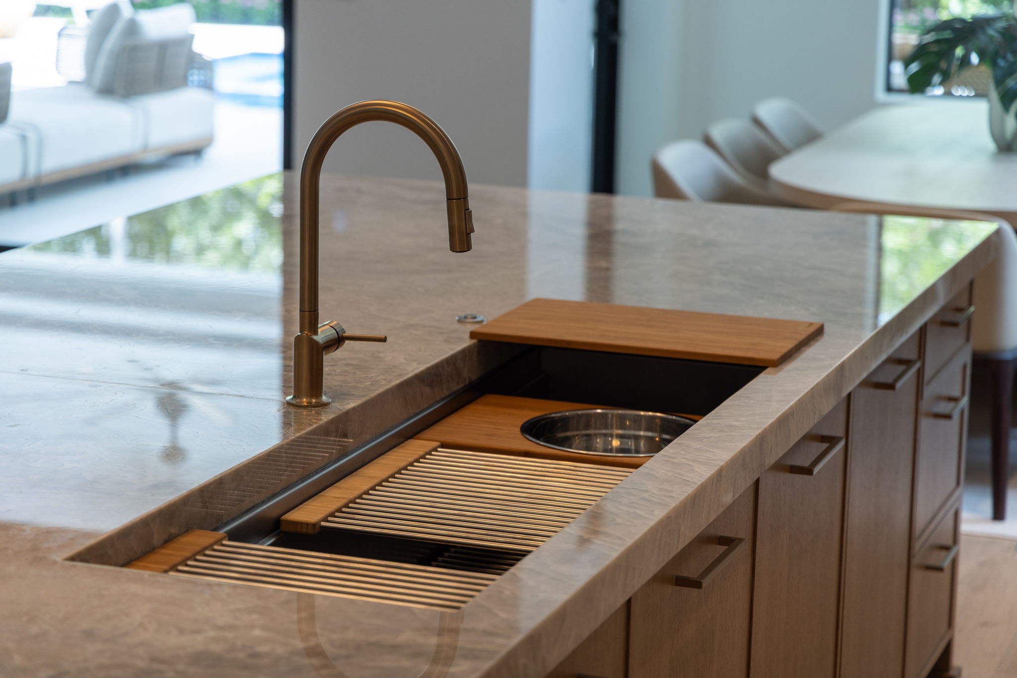 15 web or mls 079A9109 850 10th Street N.