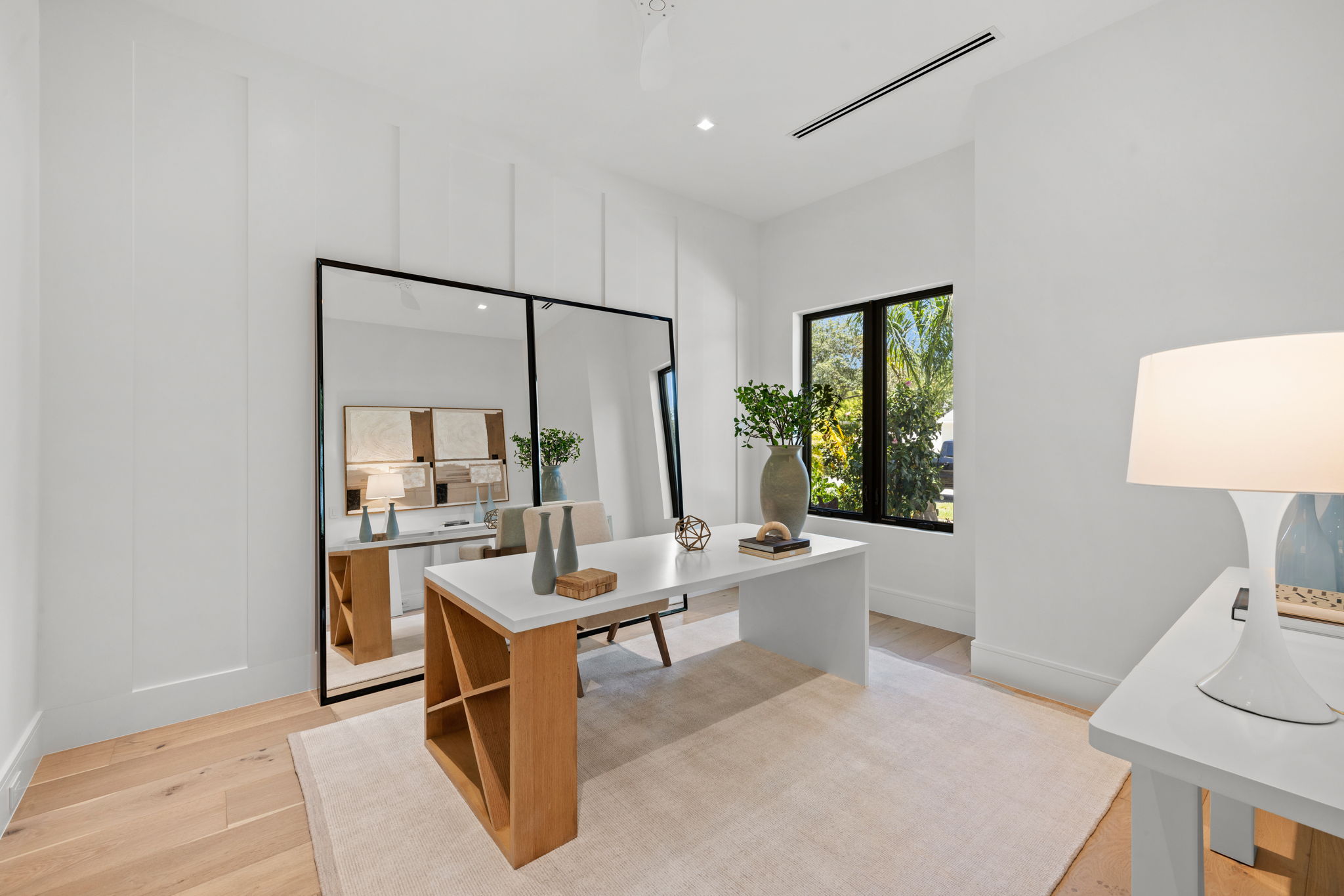 23 web or mls 079A8768 850 10th Street N.