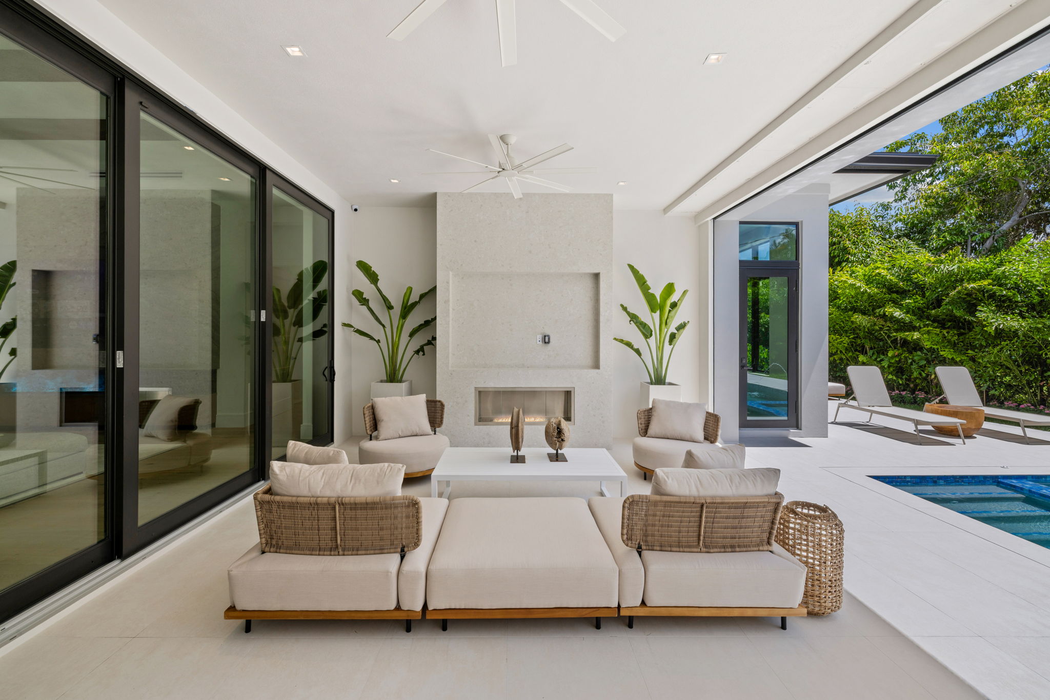 27 web or mls 079A8542 850 10th Street N.