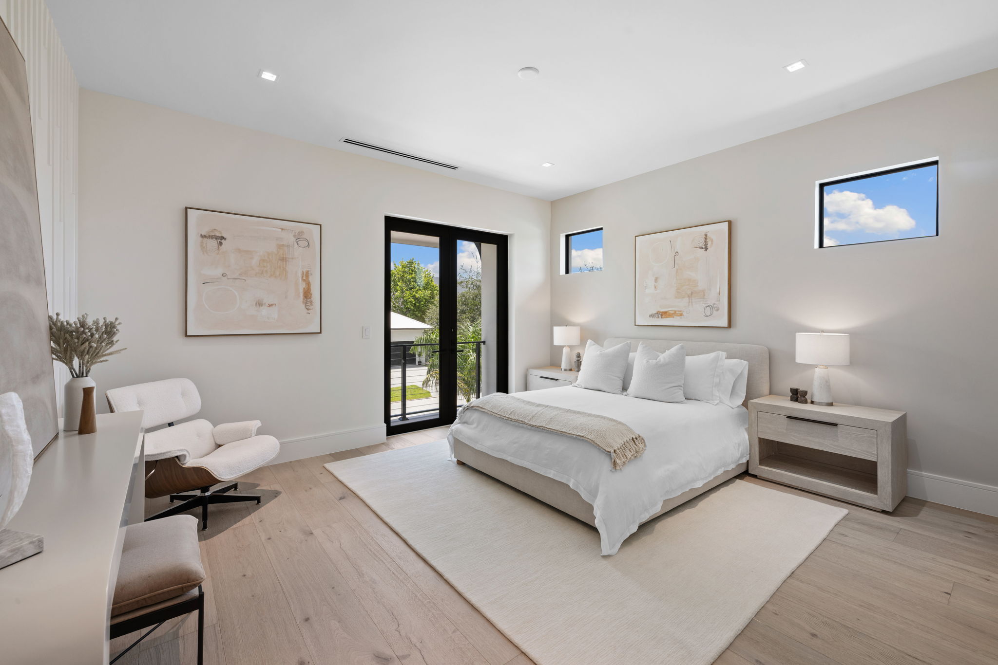 31 web or mls 079A9134 850 10th Street N.