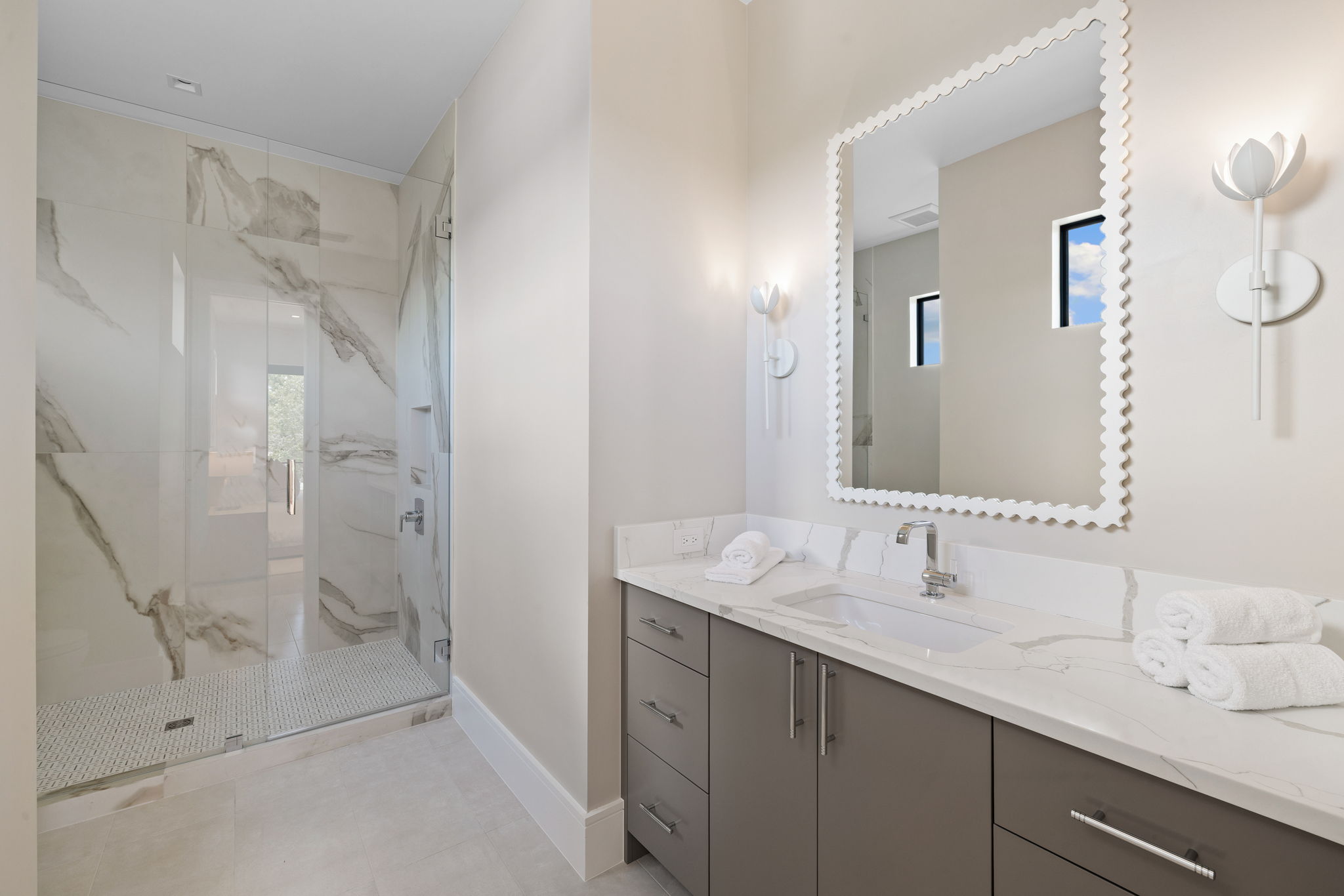 33 web or mls 079A9154 850 10th Street N.