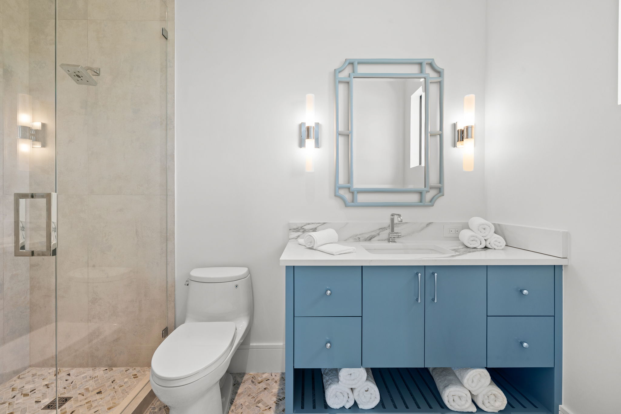 37 web or mls 079A8573 850 10th Street N.