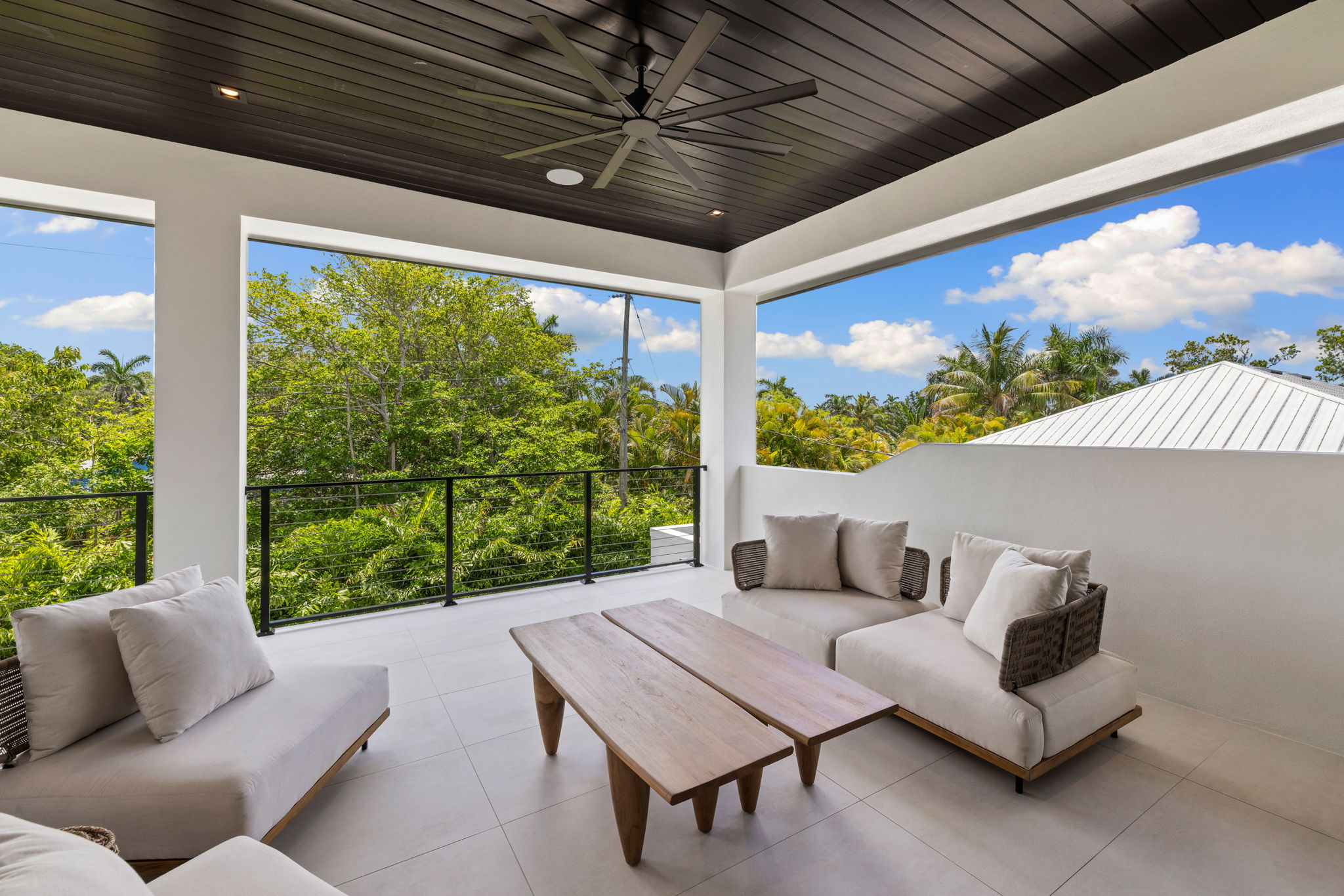 42 web or mls 079A8648 850 10th Street N.