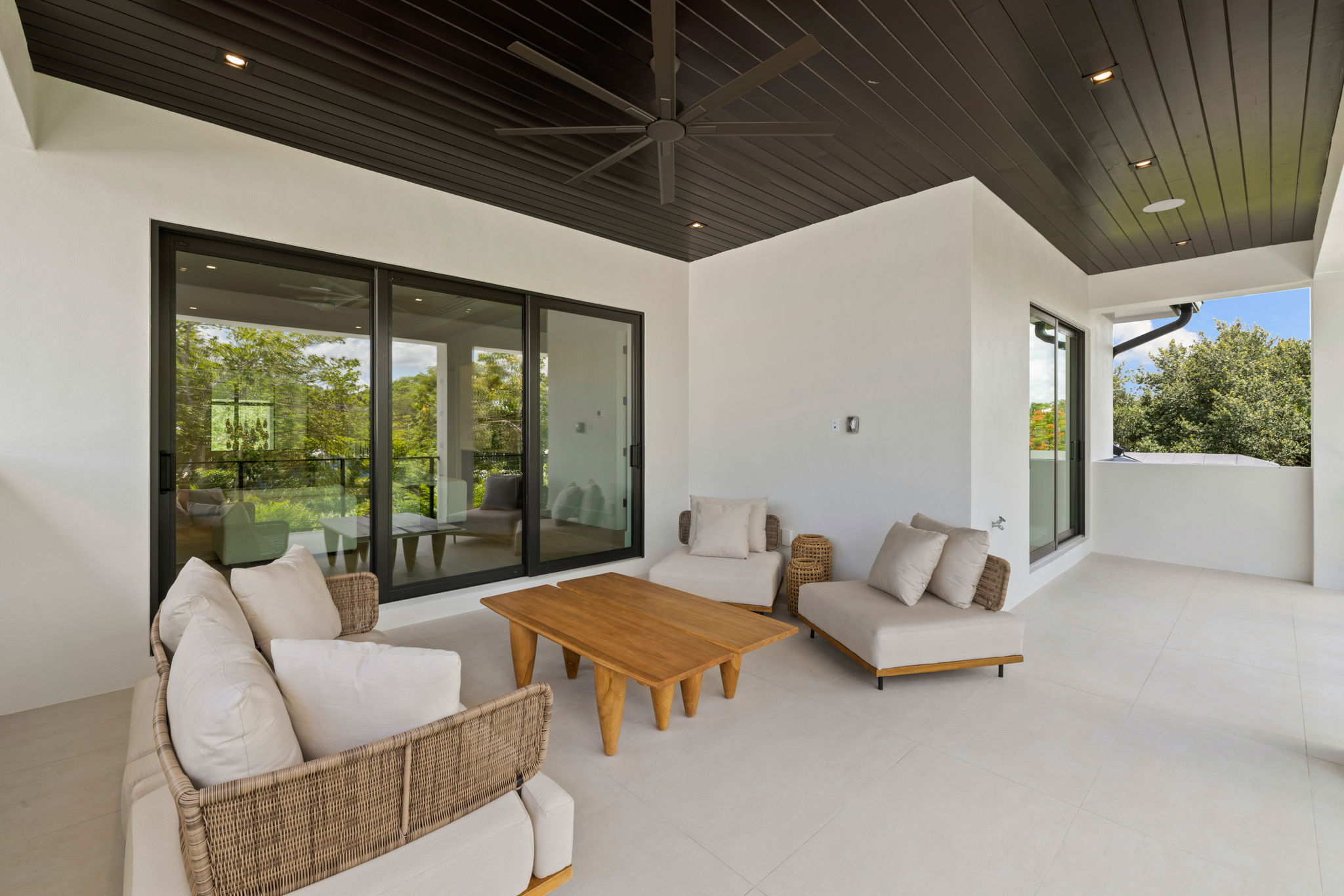 43 web or mls 079A8662 850 10th Street N.