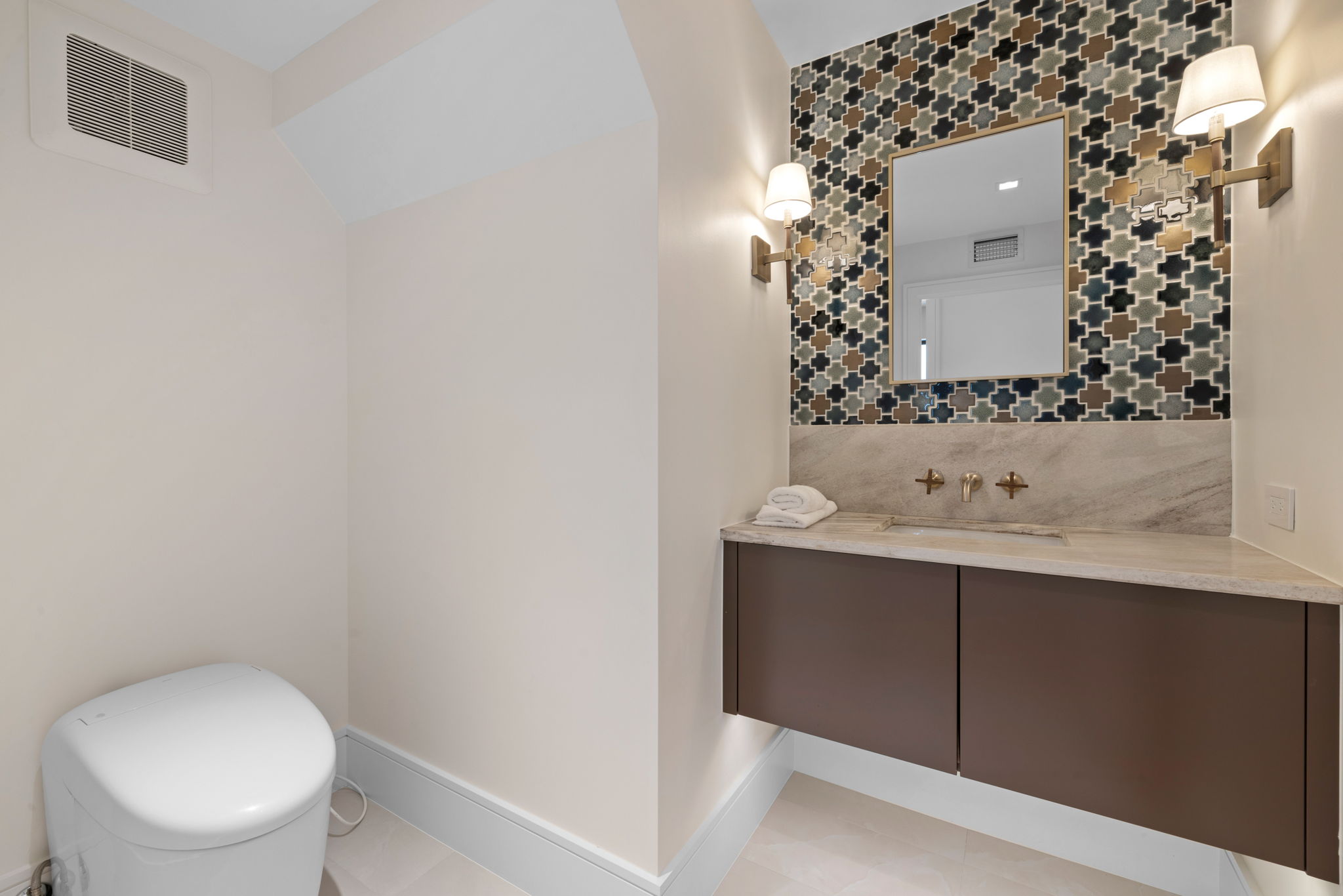 46 web or mls 079A8752 850 10th Street N.