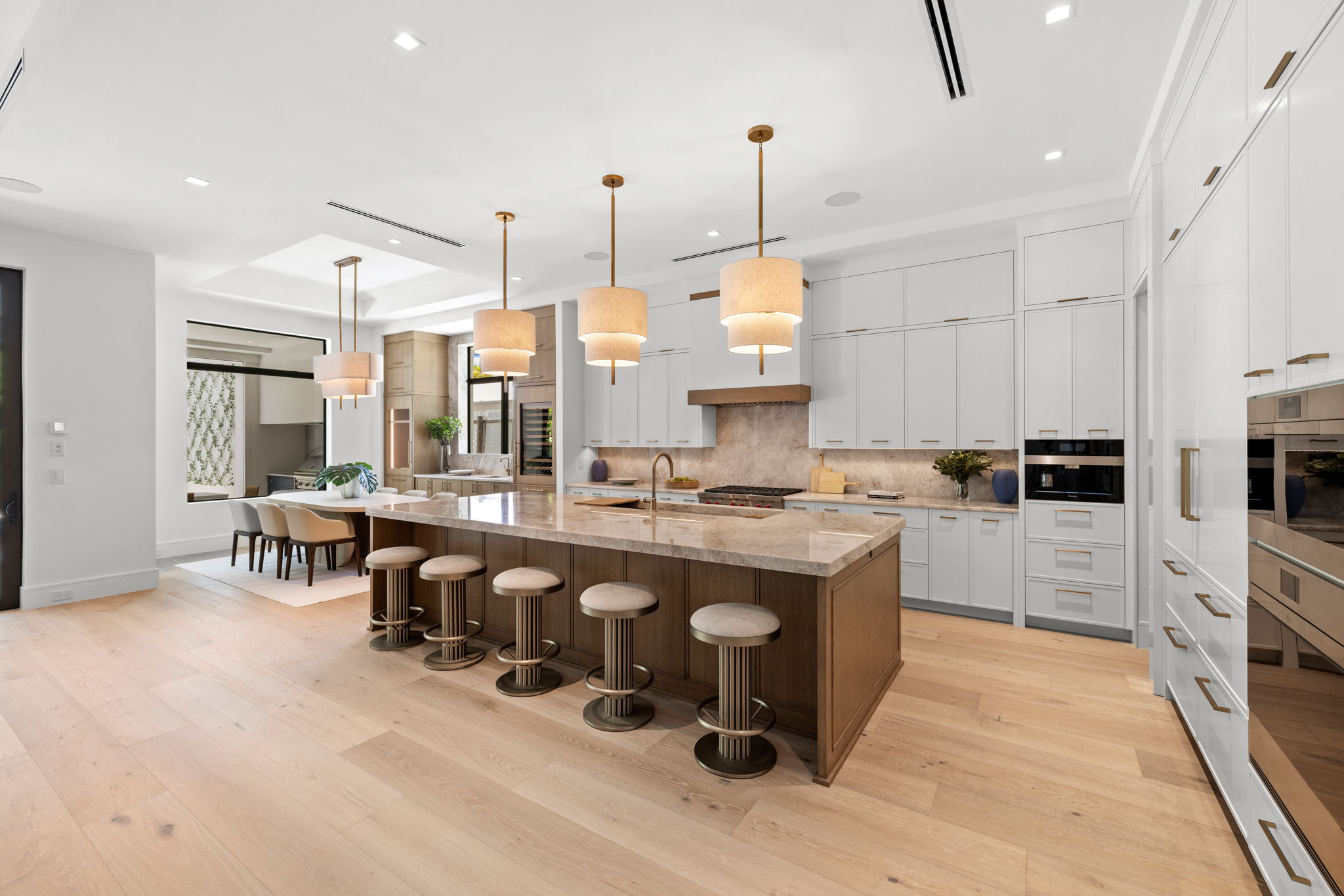 55 web or mls 079A8858 850 10th Street N.