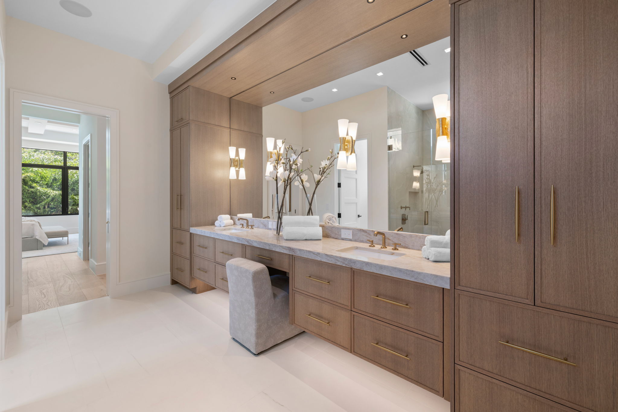 75 web or mls 079A8742 850 10th Street N.