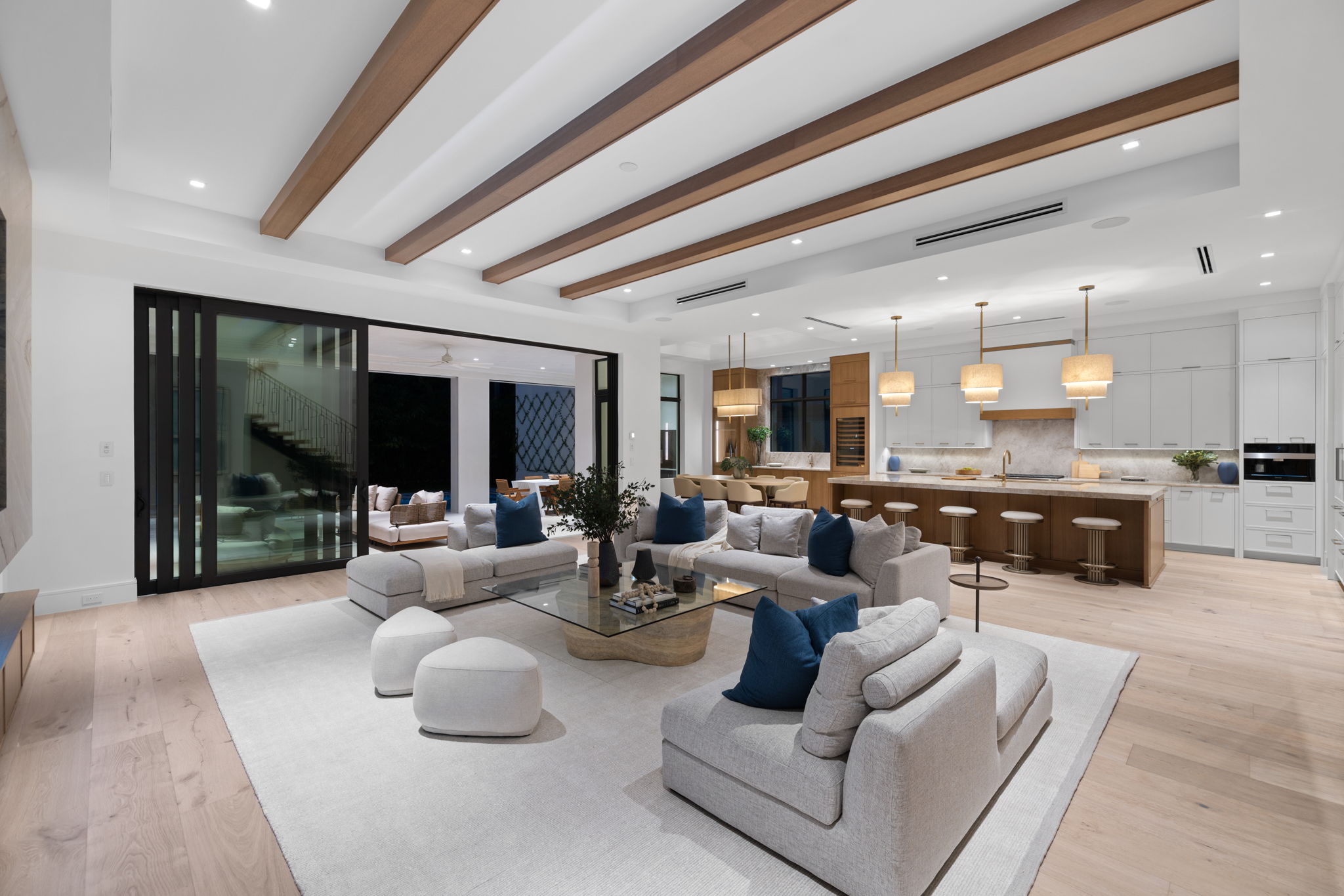 89 web or mls 079A9184 850 10th Street N.