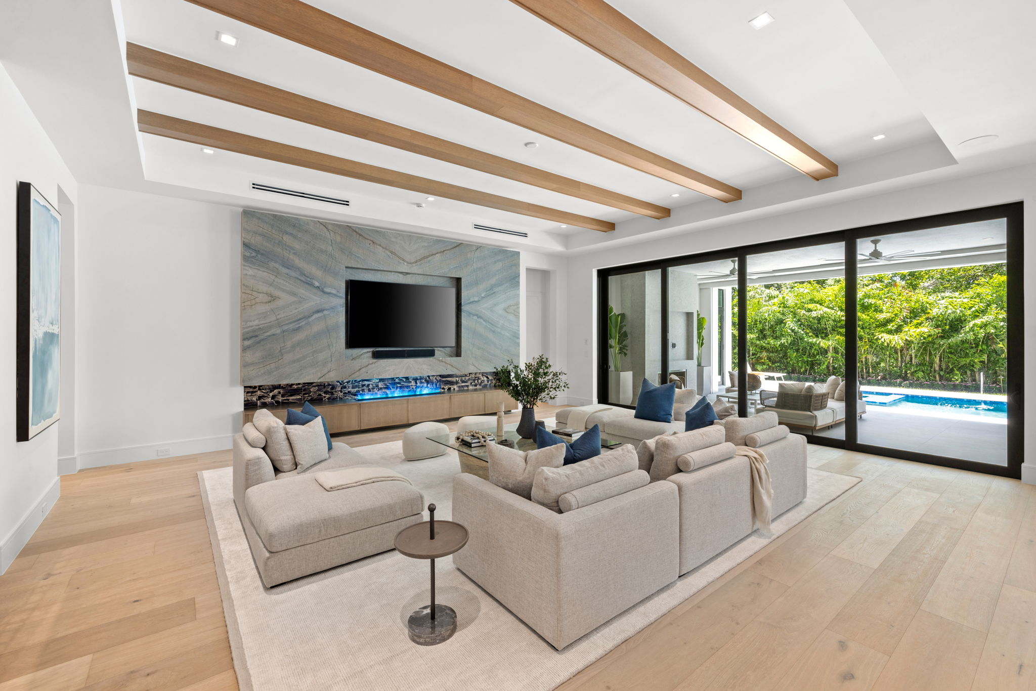 9 web or mls 079A8808 850 10th Street N.