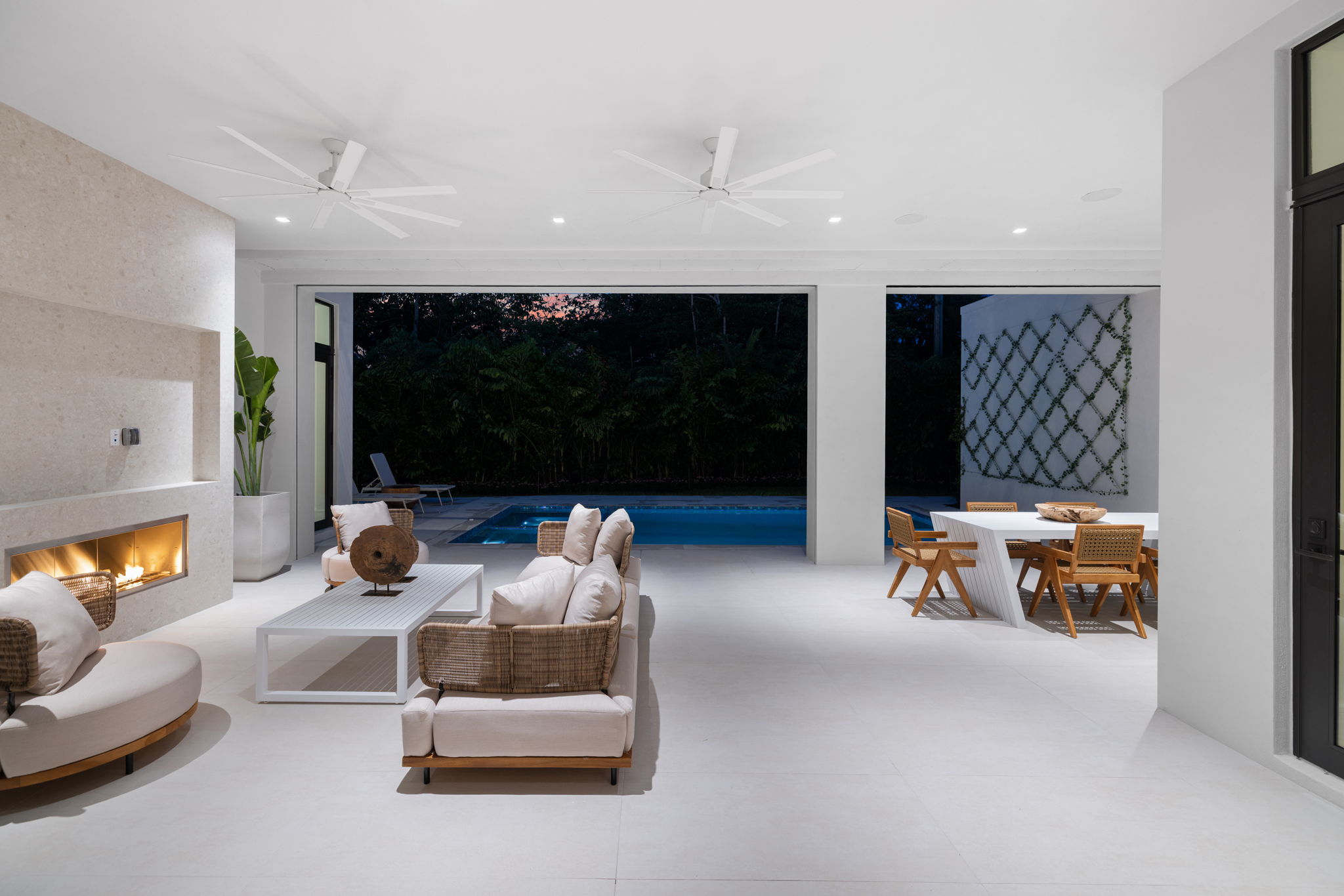 91 web or mls 079A9194 850 10th Street N.