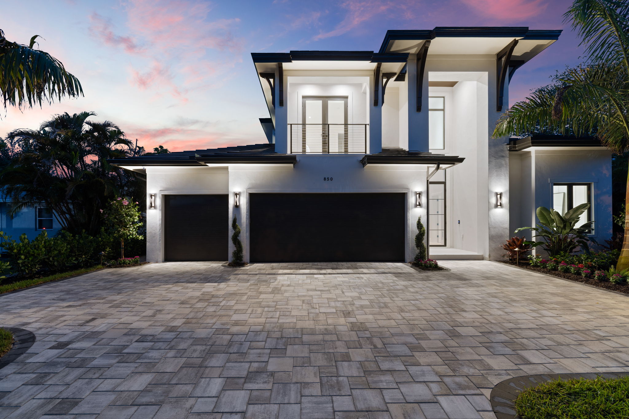 96 web or mls 079A9249 850 10th Street N.